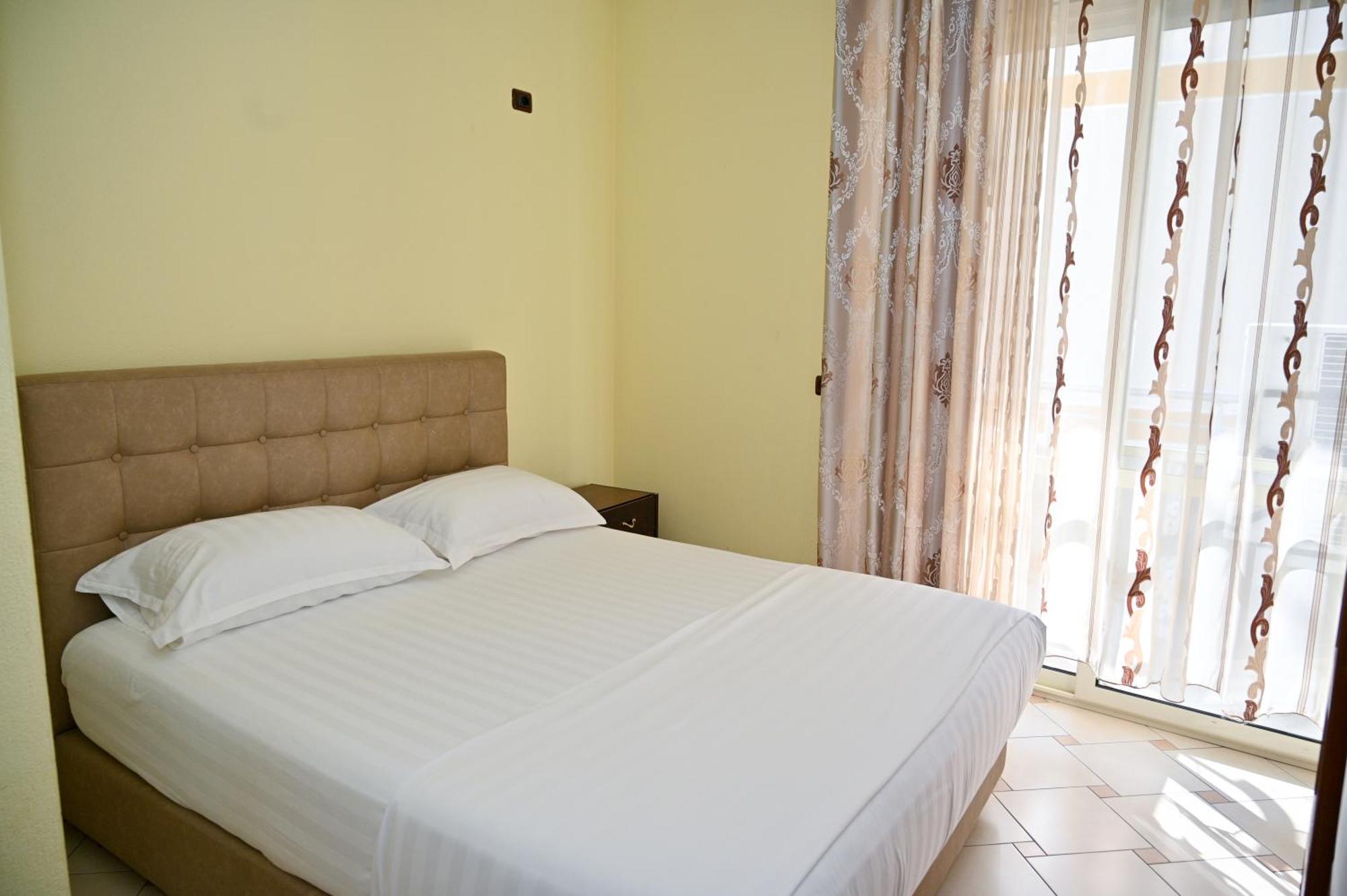 Hotel Vila Emes Durrës Quarto foto