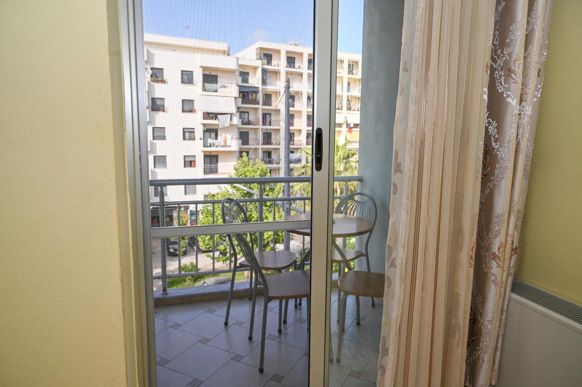 Hotel Vila Emes Durrës Quarto foto