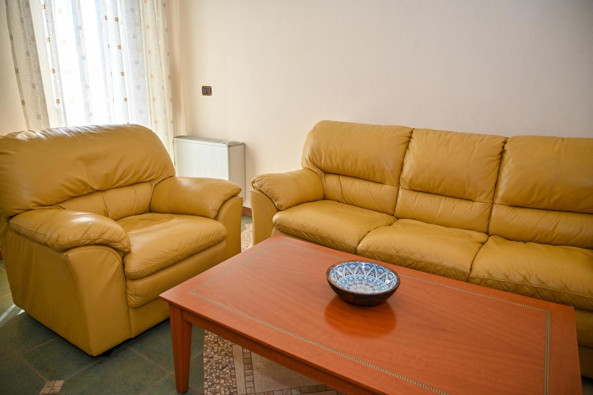 Hotel Vila Emes Durrës Quarto foto